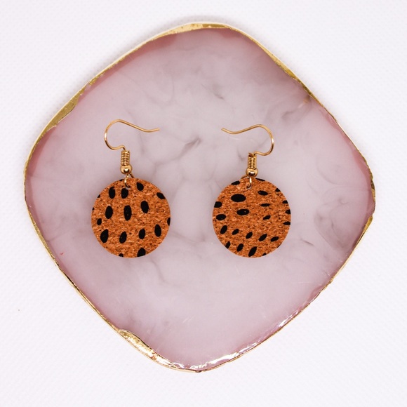 #005 small leopard print leather earrings - Picture 2 of 2